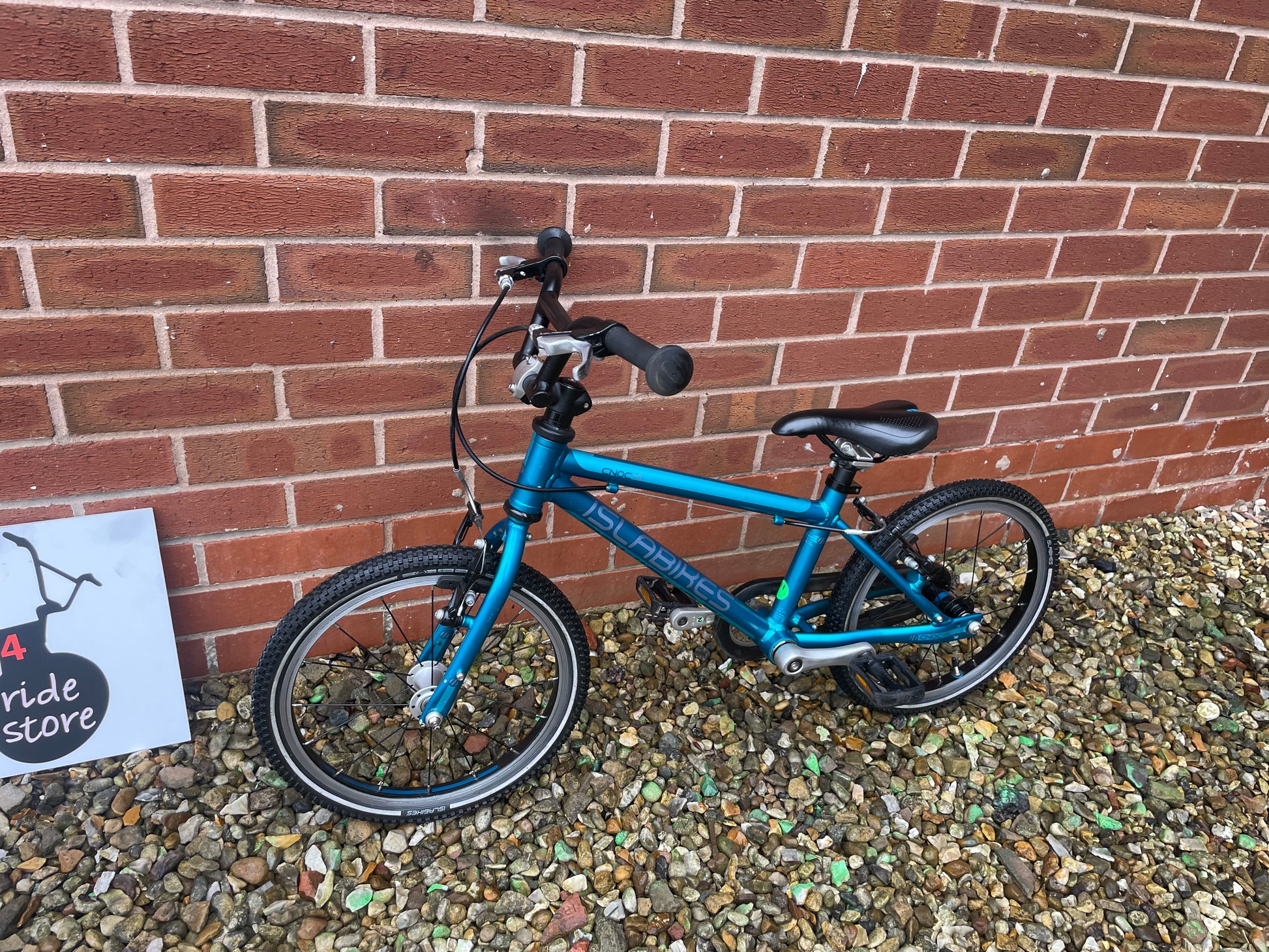 Used Isla Bike for sale pre loved Islabikes Cnoc 16 Teal single