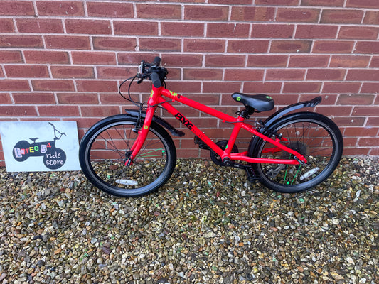 A Pre Loved Frog Bike For Sale, Red Frog 52, 20” wheels, 8 speed, V brakes, mudguards, very lightweight, nationwide delivery is available.