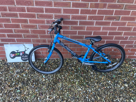 A Pre Loved Isla Bike For Sale, Blue Isla Beinn 20L, 20” wheels, 8 speed, V brakes, very lightweight, nationwide delivery is available.