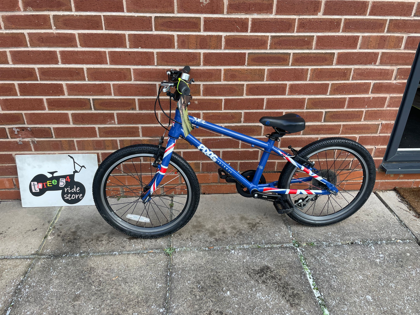 A Pre Loved Frog Bike For Sale, Blue Frog 55, 53 52, 20” wheels, 8 speed, V brakes, very lightweight, nationwide delivery is available.
